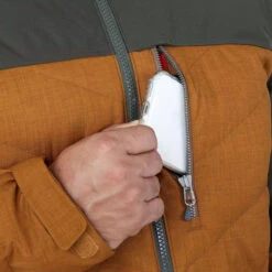 Outdoor Research Blacktail Down Jacket - Men's|-|Manteau Blacktail Down - Homme -Altitude Sports ORR 271420 7E 7EDetail1 20Saddle 20 20Forest