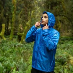 Outdoor Research Helium Rain Jacket - Men's|-|Manteau Imperméable Helium - Homme -Altitude Sports ORR 275386 7E 7EC 20Azure 43fbcf6c 1ed8 4bdd 9ef8 1868c37d9dd2