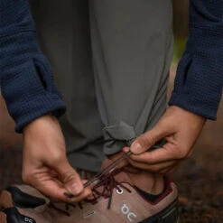 Outdoor Research Ferrosi Pants - Regular - Women's|-|Pantalon Ferrosi - Régulier - Femme -Altitude Sports ORR 287668 7E 7EDetail2 20Pewter