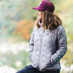 Outdoor Research SuperStrand LT Hoodie - Women's|-|Sweat à Capuche SuperStrand LT - Femme -Altitude Sports ORR 289622 7E 7EDetail2 20Light 20Pewter